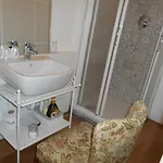 לינה וארוחת בוקר Guesthouse Viale